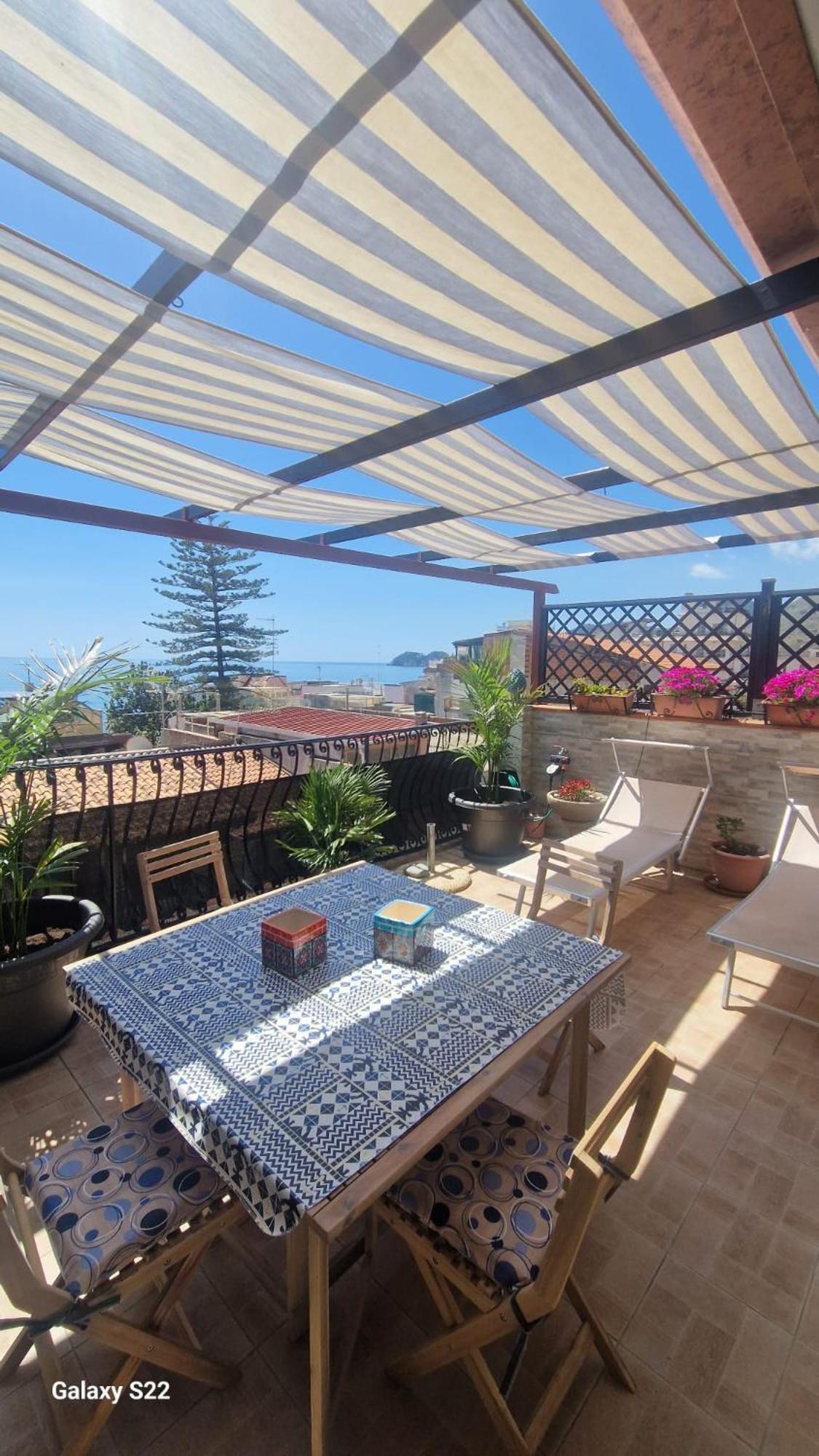 Апартаменти Terrazza Enjoy Летоянні Екстер'єр фото